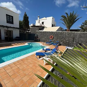  Villa Adel 56, Private Heated Pool, Parking Spain
